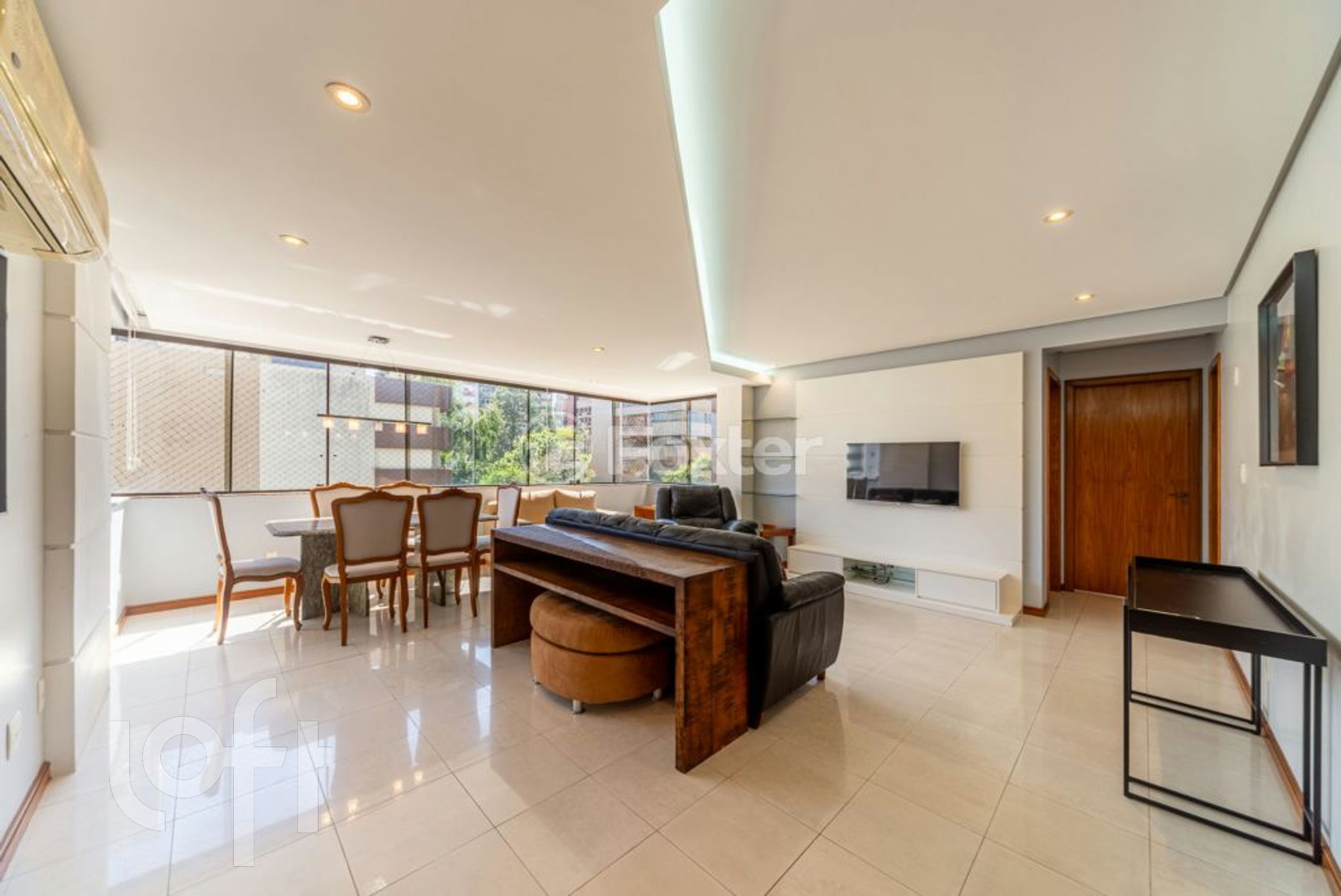 Apartamento com 105m², 2 dormitórios, 1 suíte, 2 vagas, Petrópolis em Porto Alegre