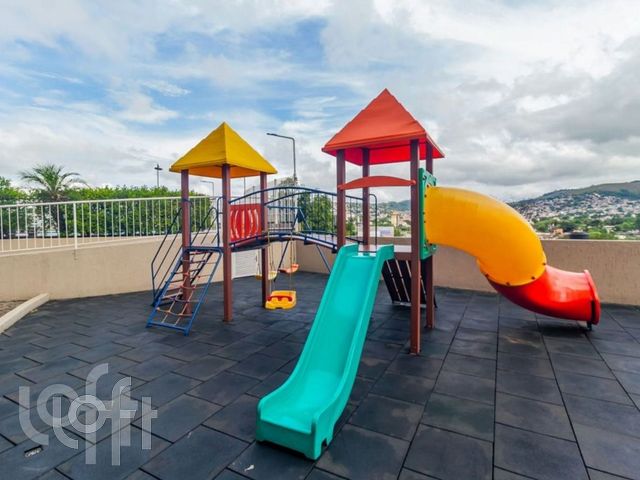 Apartamento com 89m², 3 dormitórios, 1 suíte, 1 vaga, Jardim Botânico em Porto Alegre