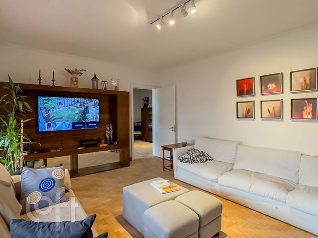 Casa com 214m², 3 dormitórios, 1 suíte, 3 vagas, Chácara das Pedras em Porto Alegre