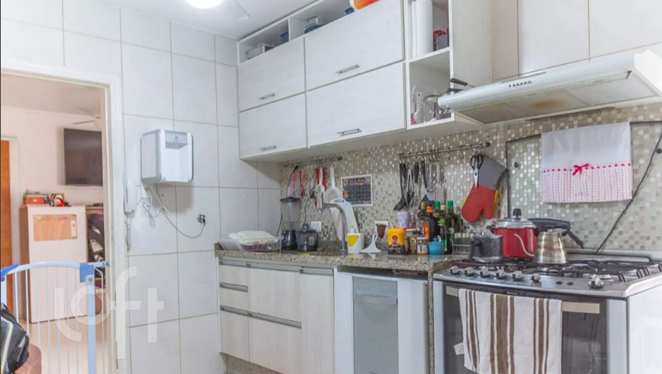 Apartamento à venda com 3 quartos, 90m² - Foto 2