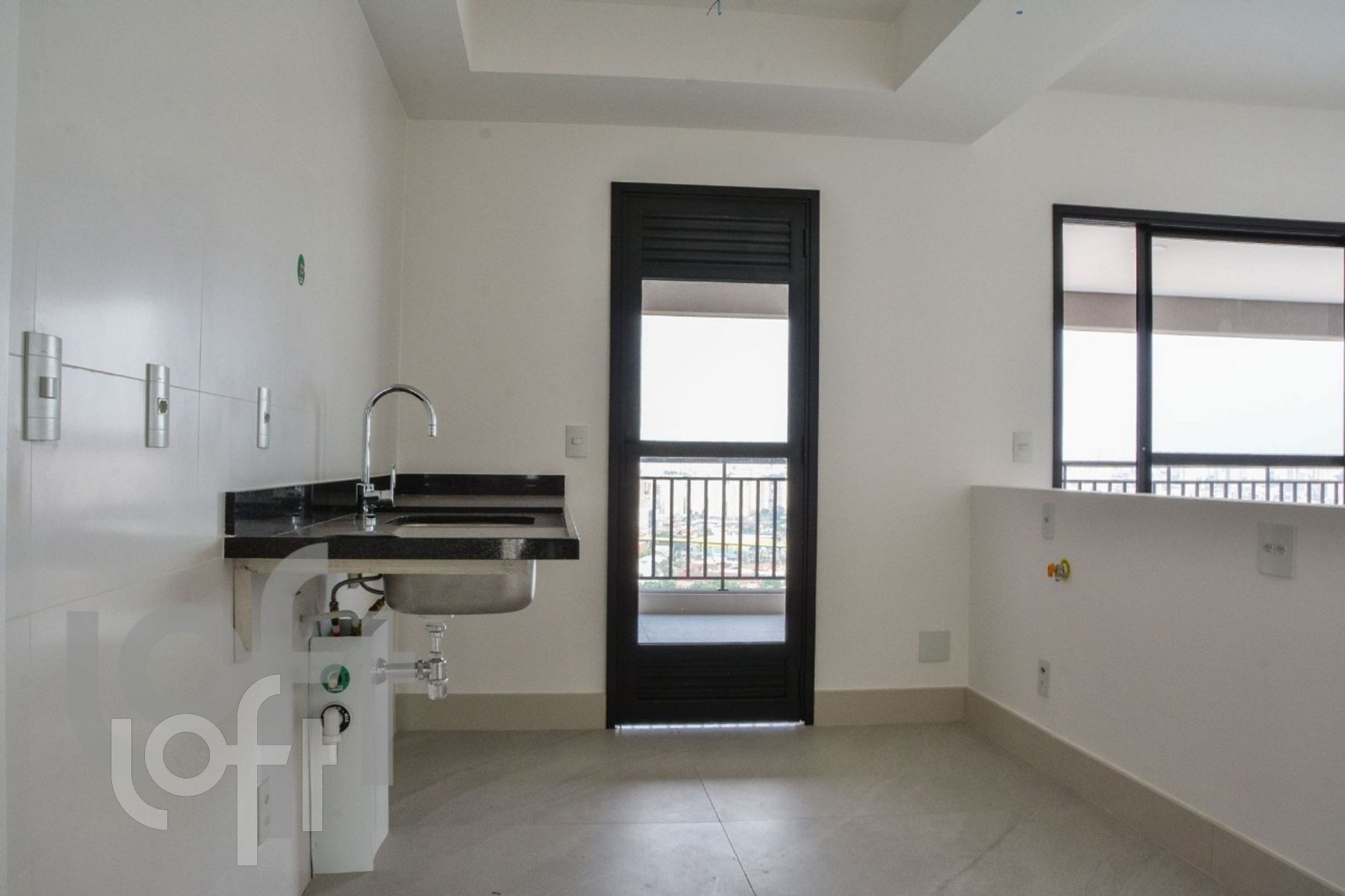 Apartamento à venda com 3 quartos, 157m² - Foto 14