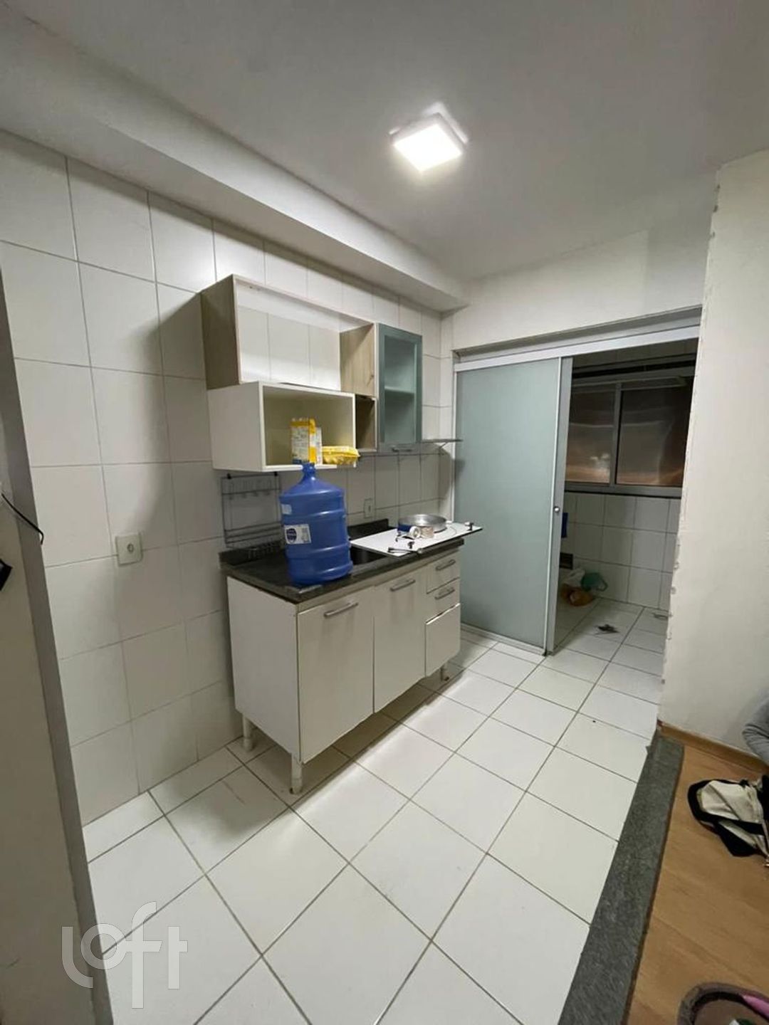 Apartamento à venda com 2 quartos, 64m² - Foto 8