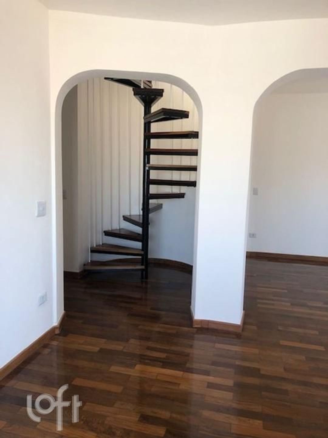 Apartamento à venda com 3 quartos, 225m² - Foto 6