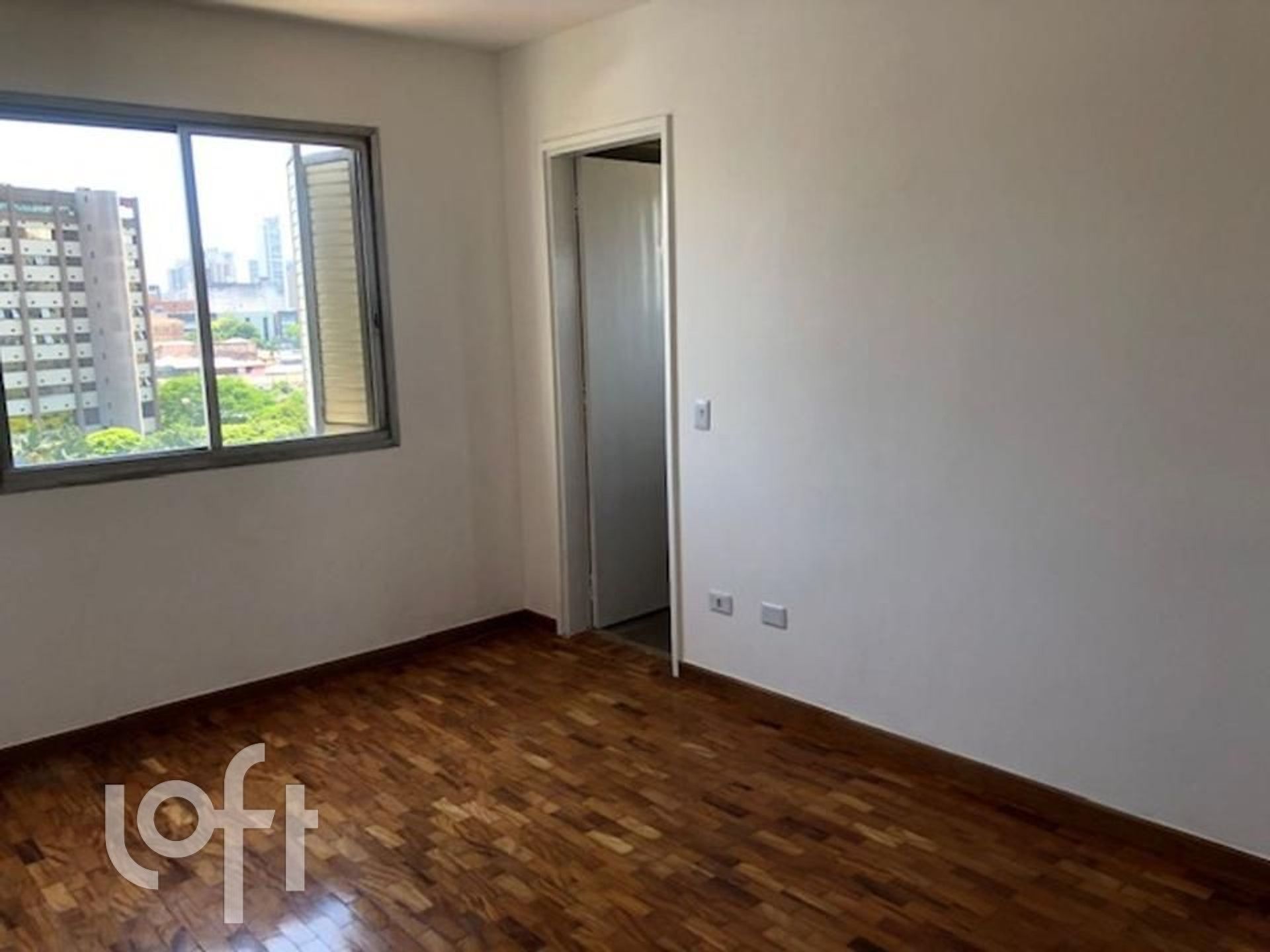 Apartamento à venda com 3 quartos, 225m² - Foto 2