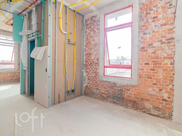 Apartamento com 29m², 1 dormitório, 1 vaga, Floresta em Porto Alegre