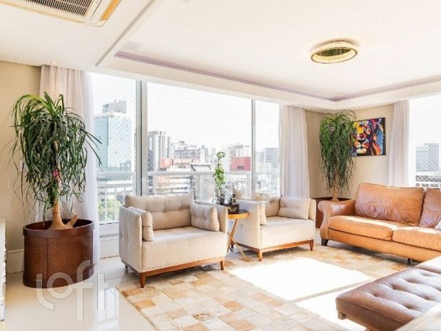 Apartamento com 101m², 2 dormitórios, 1 suíte, 2 vagas, Rio Branco em Porto Alegre