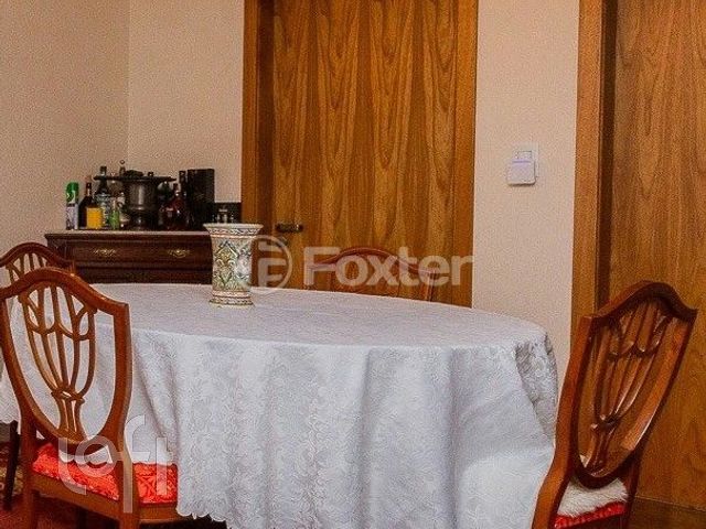 Apartamento com 98m², 2 dormitórios, 1 suíte, 1 vaga, Moinhos de Vento em Porto Alegre