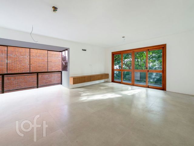 Apartamento com 145m², 3 dormitórios, 1 suíte, 1 vaga, Bela Vista em Porto Alegre