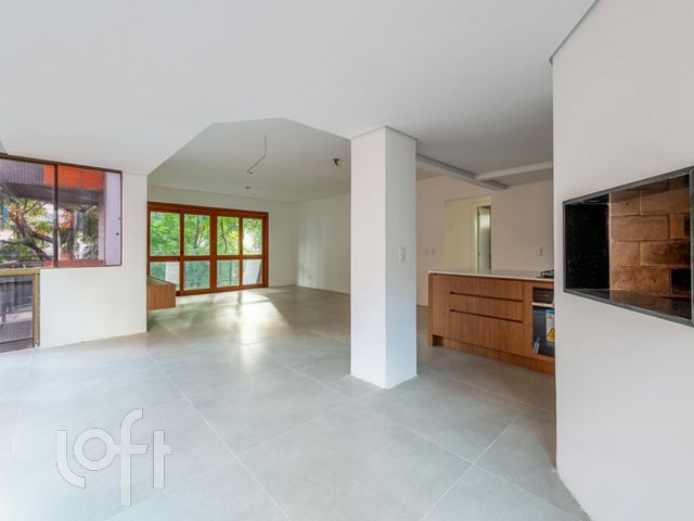 Apartamento com 145m², 3 dormitórios, 1 suíte, 1 vaga, Bela Vista em Porto Alegre