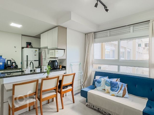 Apartamento com 31m², 1 dormitório, 1 vaga, Cidade Baixa em Porto Alegre