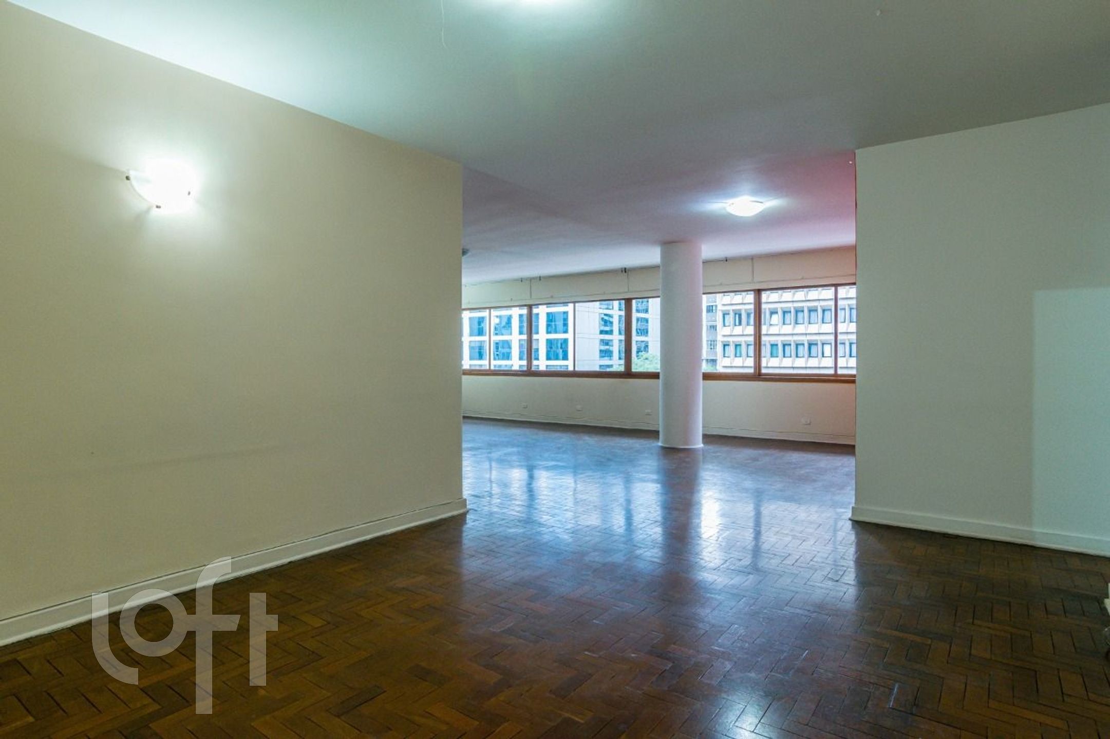 Apartamento à venda com 4 quartos, 240m² - Foto 4