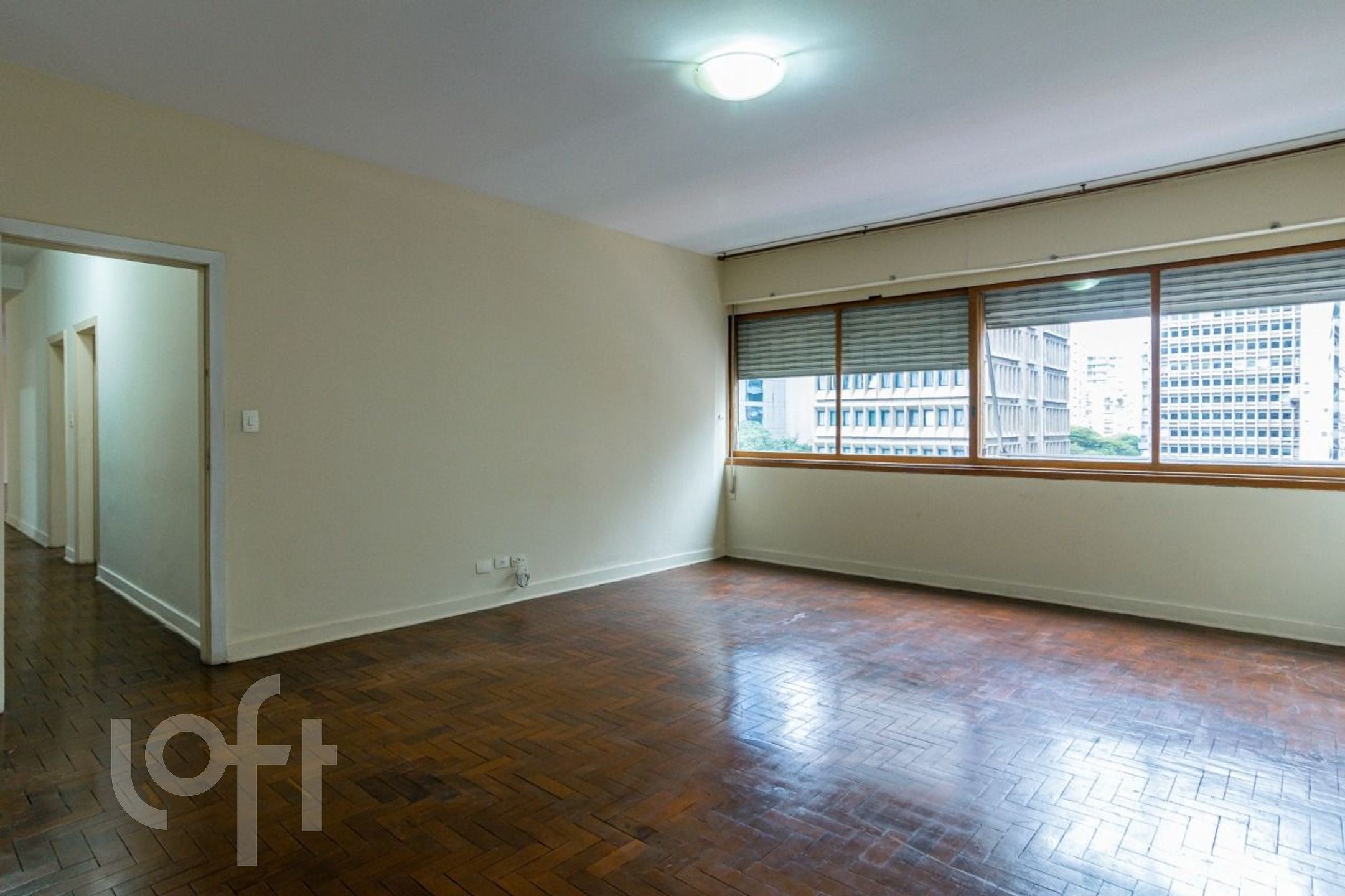 Apartamento à venda com 4 quartos, 240m² - Foto 2