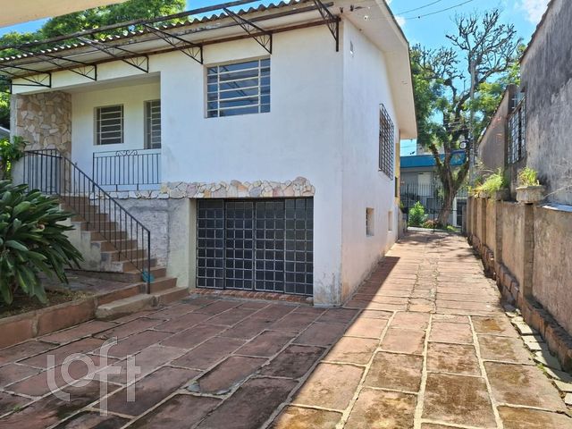 Casa com 115m², 2 dormitórios, Vila Ipiranga em Porto Alegre