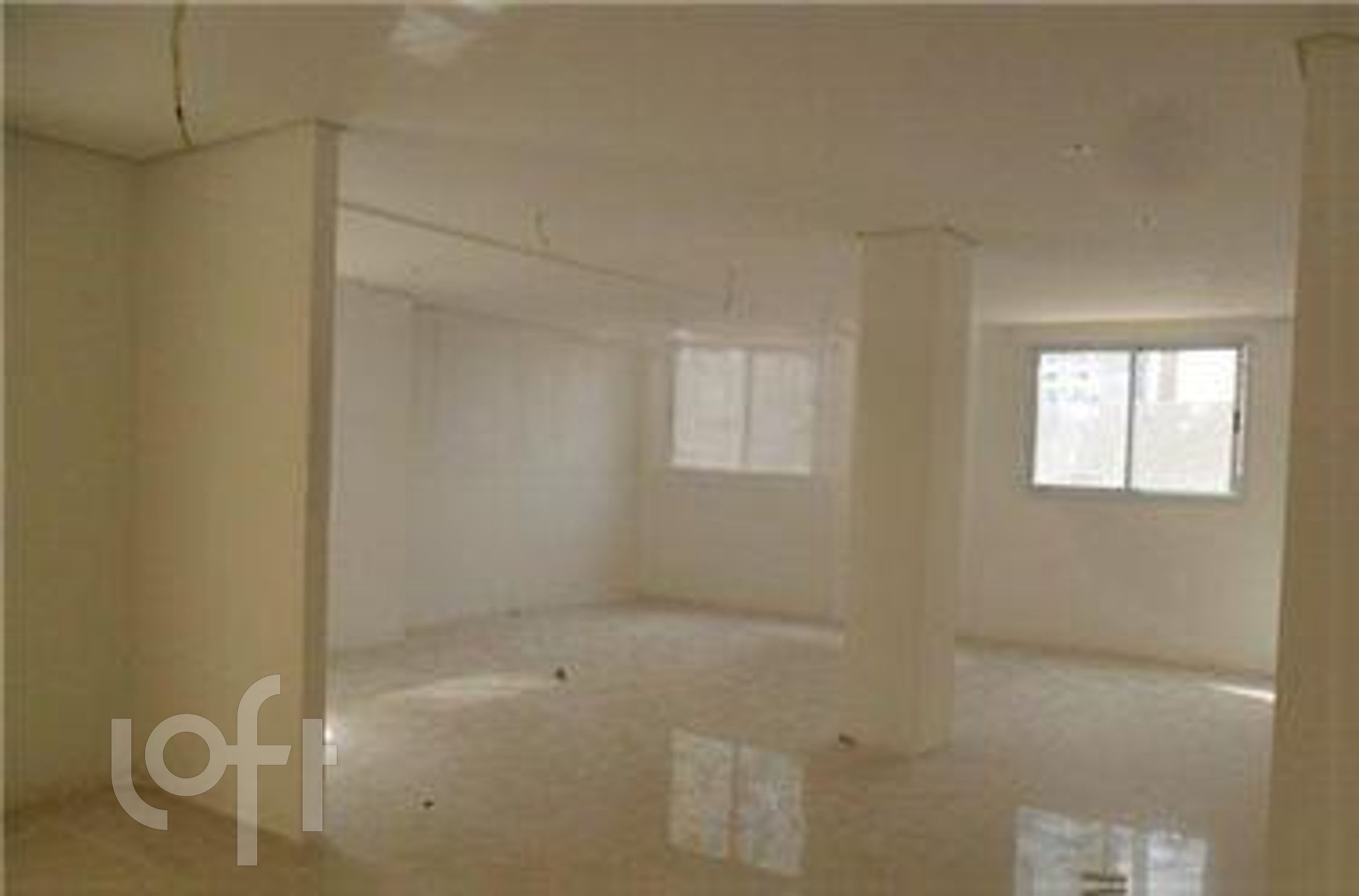 Apartamento à venda com 2 quartos, 70m² - Foto 1