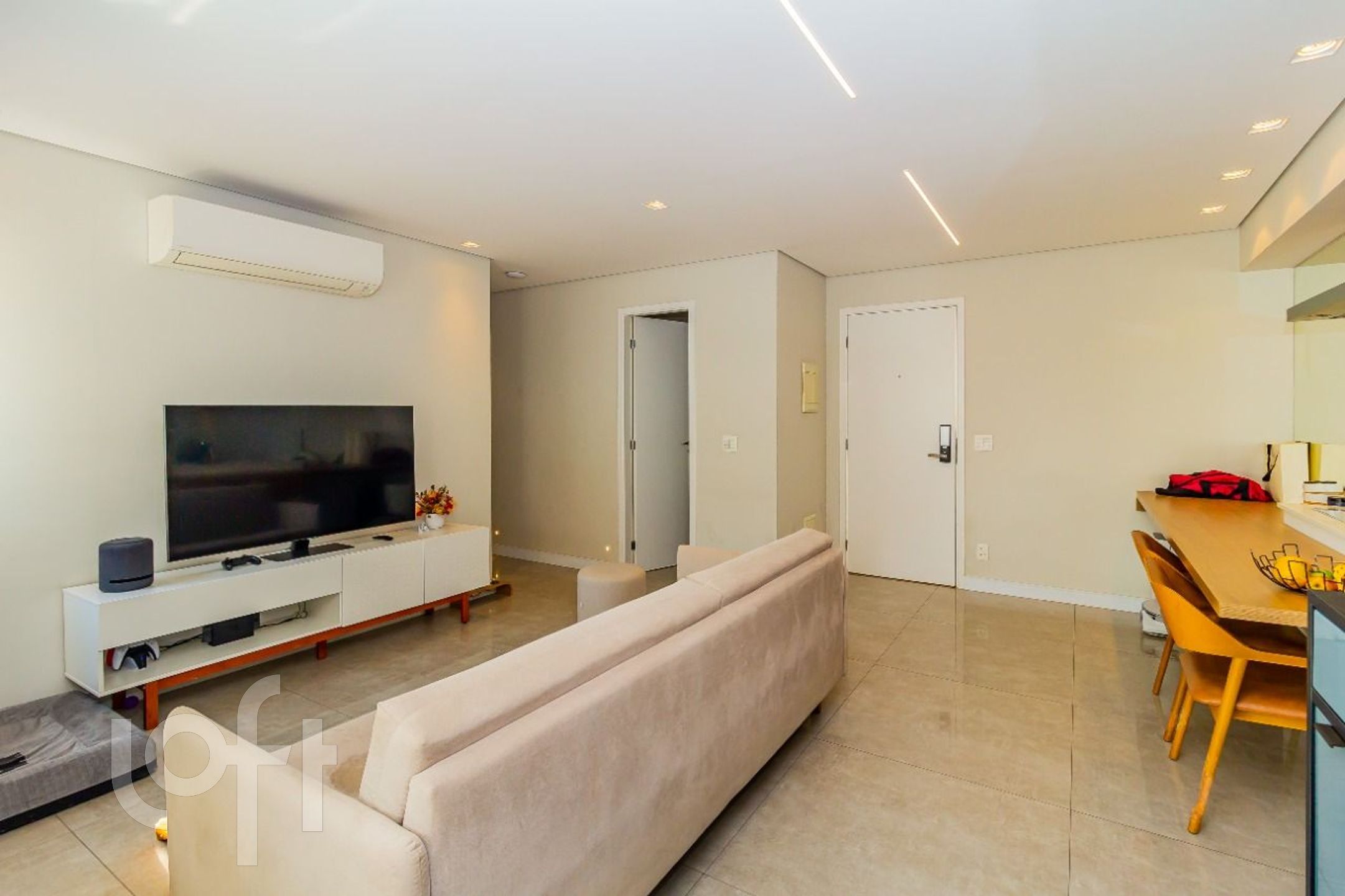 Apartamento à venda com 2 quartos, 78m² - Foto 3