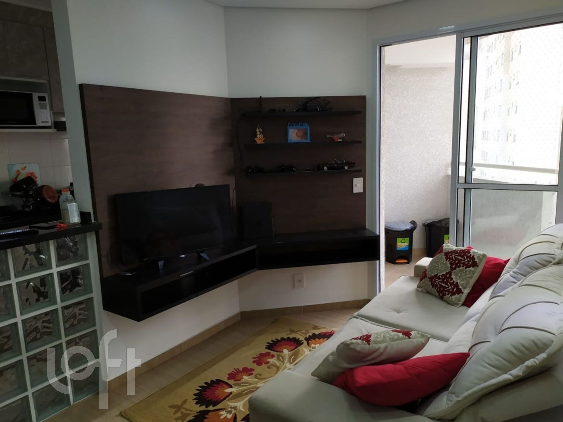 Apartamento à venda com 3 quartos, 65m² - Foto 2