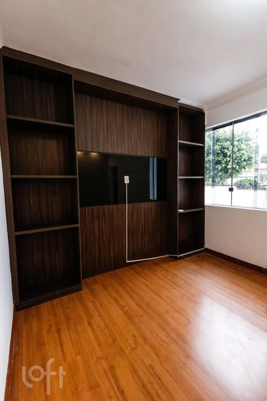 Casa à venda com 4 quartos, 480m² - Foto 3