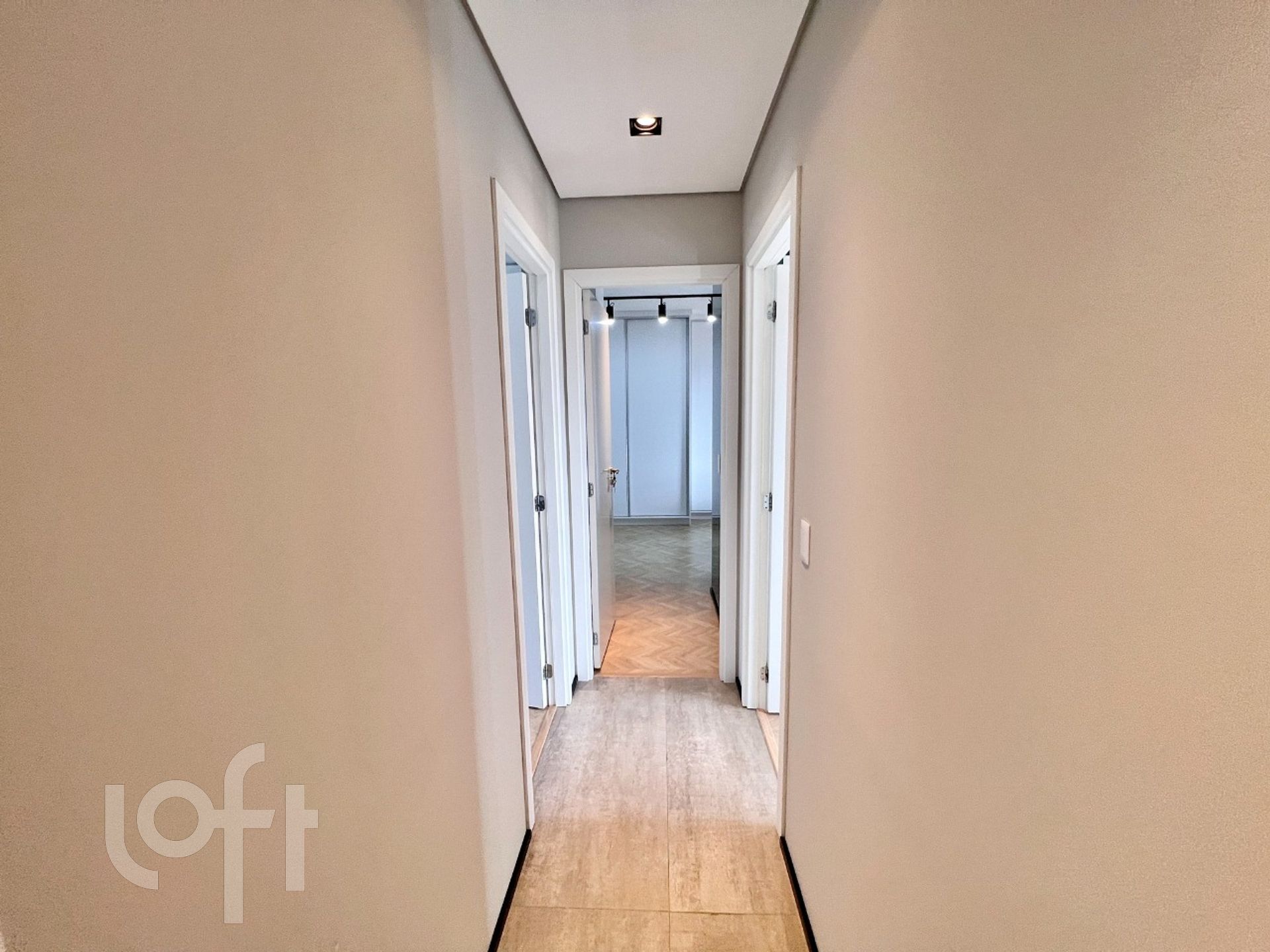 Apartamento à venda com 3 quartos, 145m² - Foto 9