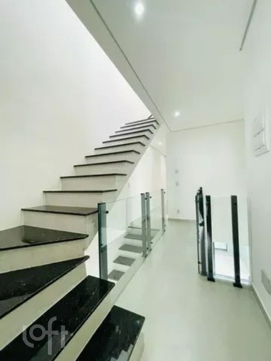 Casa à venda com 4 quartos, 170m² - Foto 17