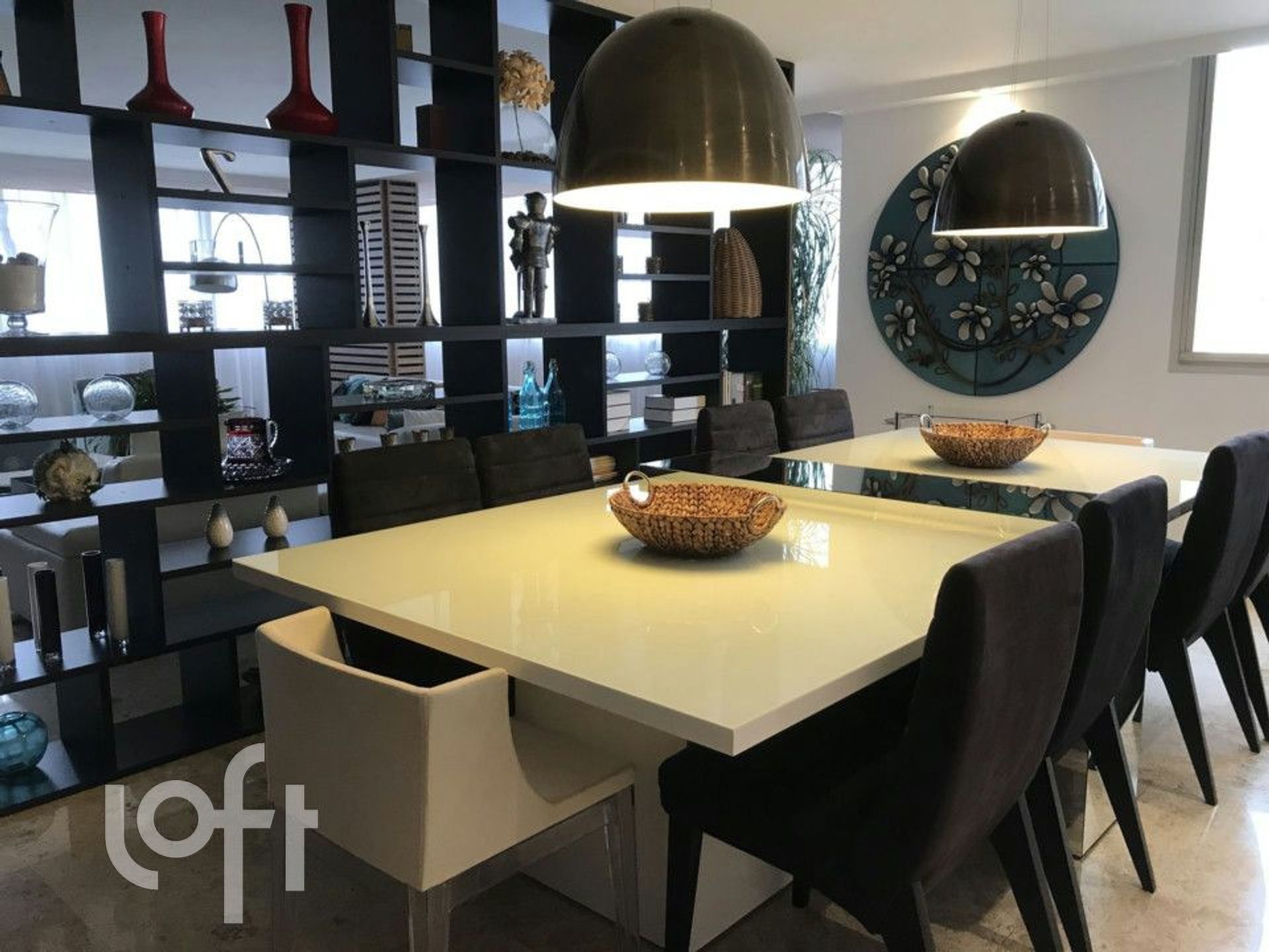 Apartamento à venda com 4 quartos, 333m² - Foto 2