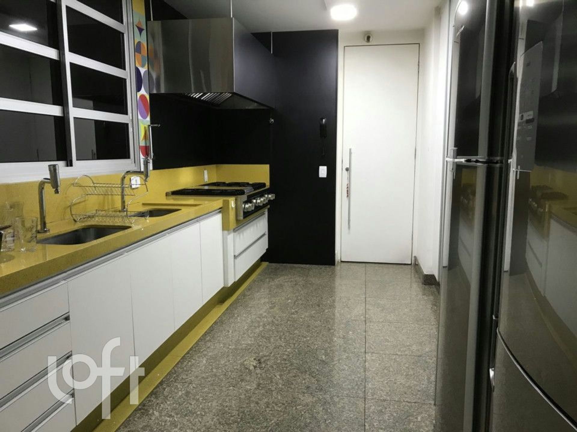 Apartamento à venda com 4 quartos, 333m² - Foto 3