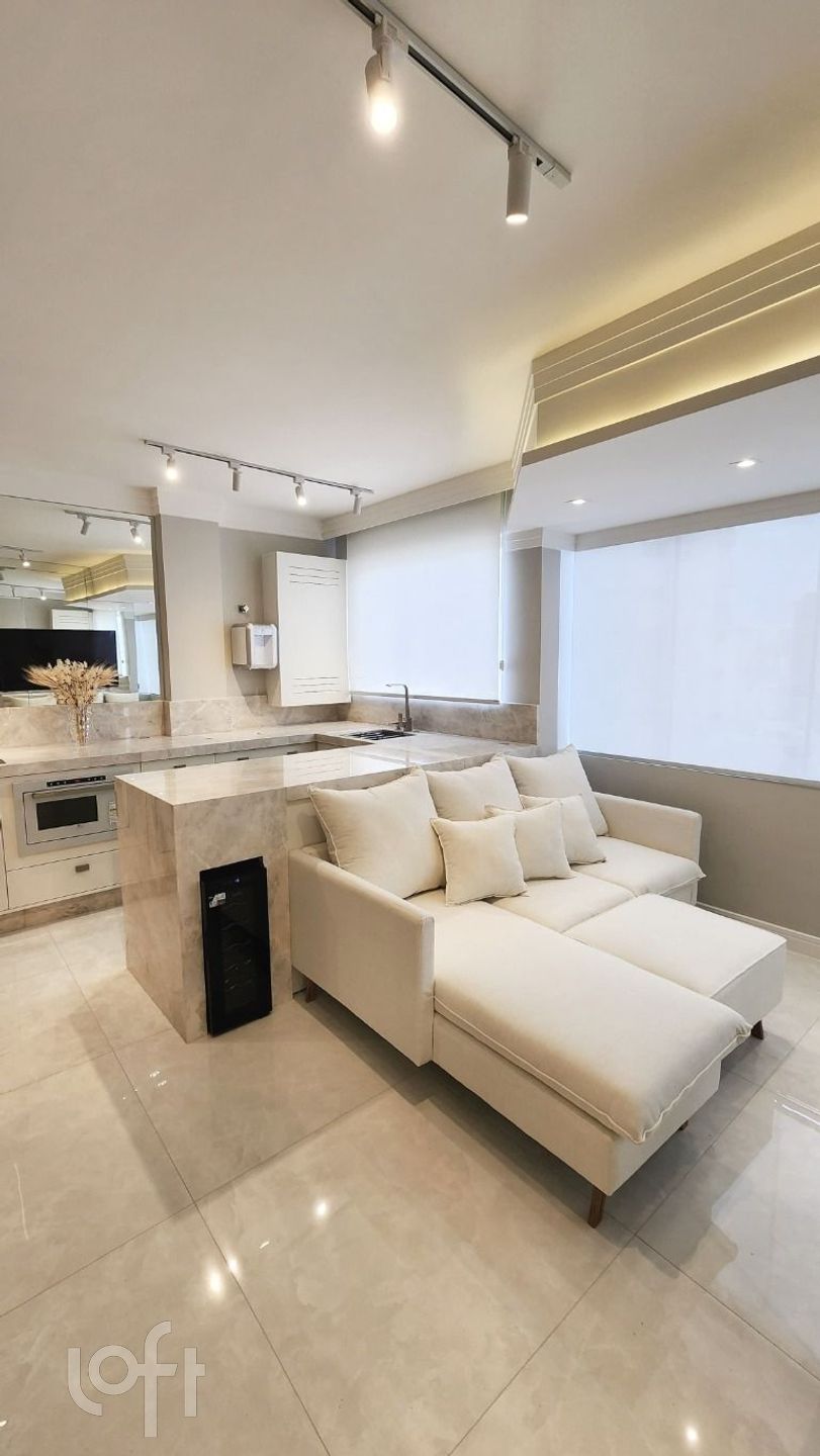 Apartamentos com 78m², 2 quartos, 1 garagem, no bairro Centro em Balneário Camboriú