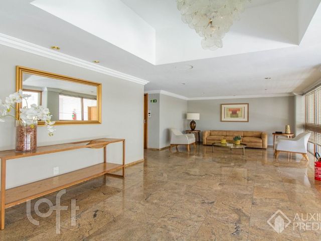 Apartamento com 197m², 4 dormitórios, 1 suíte, 2 vagas, Moinhos de Vento em Porto Alegre