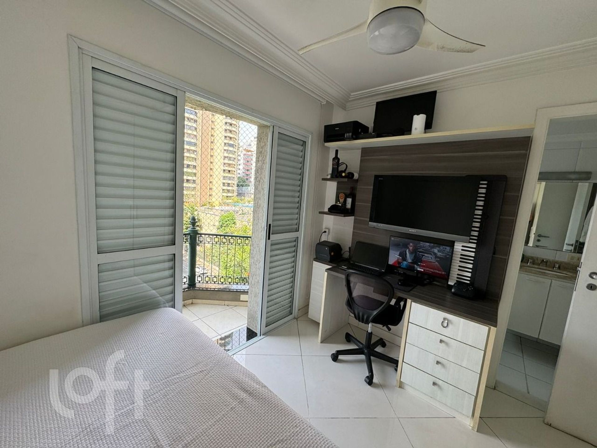 Apartamento à venda com 3 quartos, 123m² - Foto 10