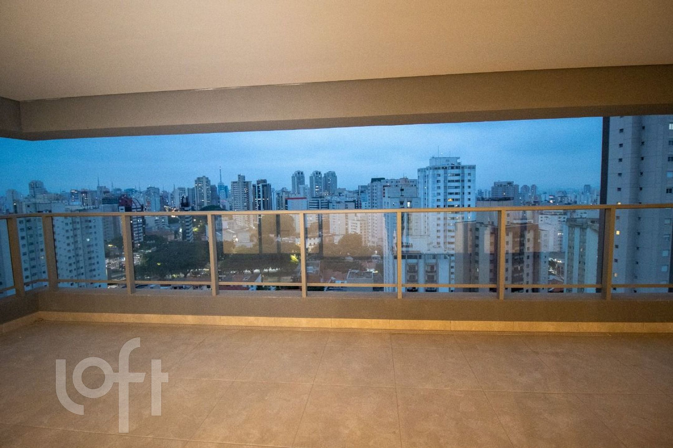 Apartamento à venda com 3 quartos, 155m² - Foto 15