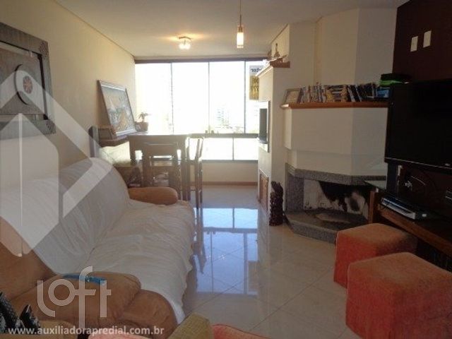 Apartamento com 105m², 3 dormitórios, 1 suíte, 2 vagas, Boa Vista em Porto Alegre