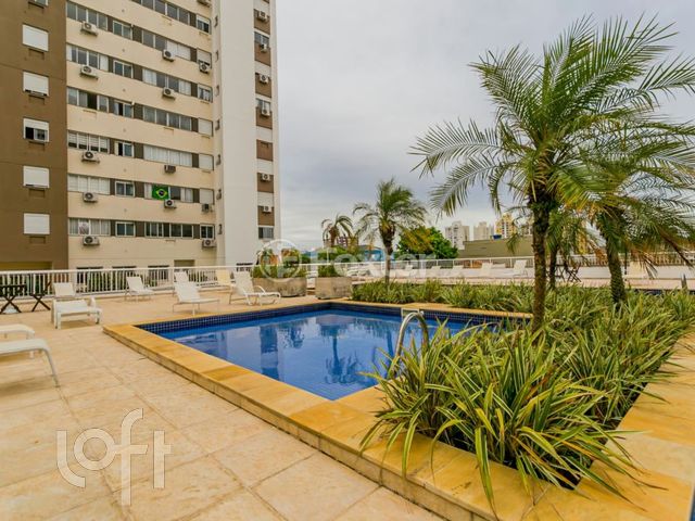 Apartamento com 70m², 2 dormitórios, 1 suíte, 1 vaga, Cristo Redentor em Porto Alegre