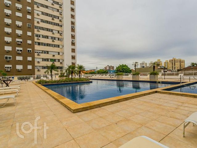 Apartamento com 70m², 2 dormitórios, 1 suíte, 1 vaga, Cristo Redentor em Porto Alegre
