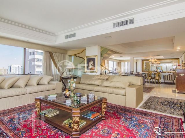 Apartamento com 600m², 4 dormitórios, 4 suítes, 4 vagas, Petrópolis em Porto Alegre
