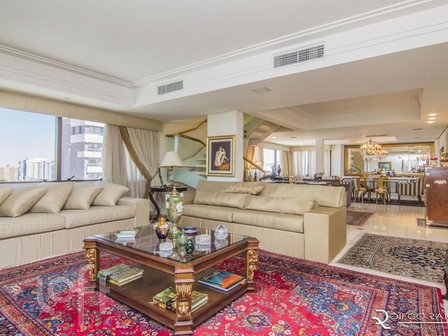 Apartamento com 600m², 4 dormitórios, 4 suítes, 4 vagas, Petrópolis em Porto Alegre