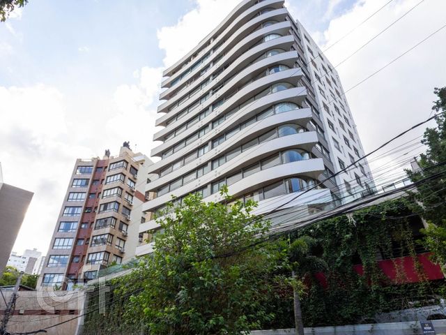 Apartamento com 165m², 3 dormitórios, 3 suítes, 2 vagas, Bela Vista em Porto Alegre