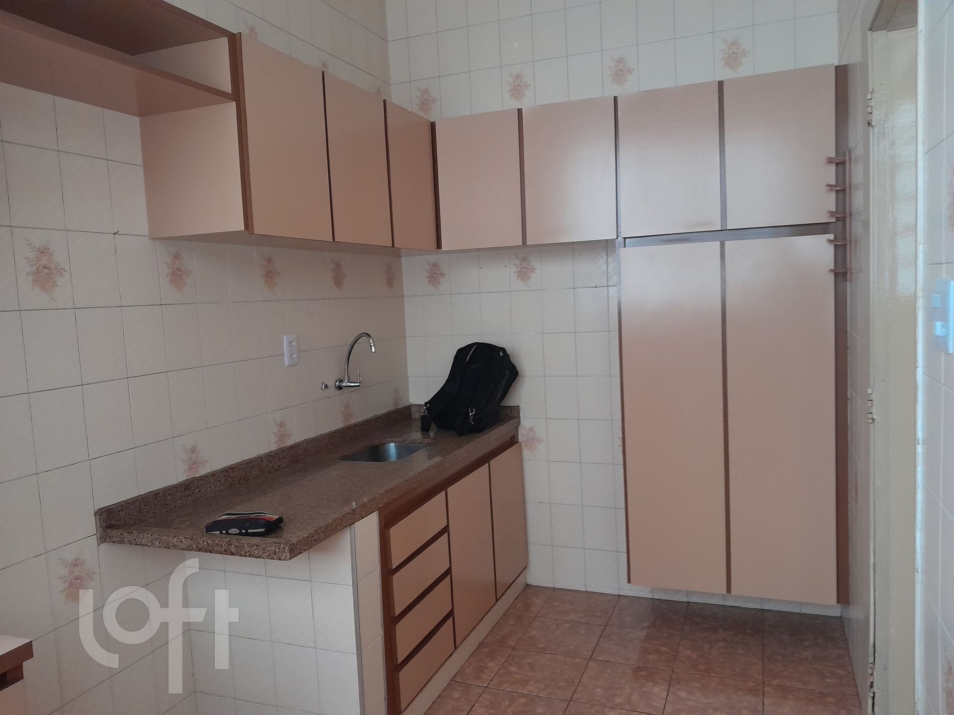 Apartamento à venda com 1 quarto, 69m² - Foto 5