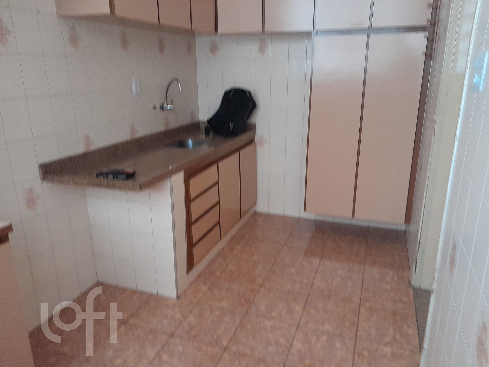 Apartamento à venda com 1 quarto, 69m² - Foto 7