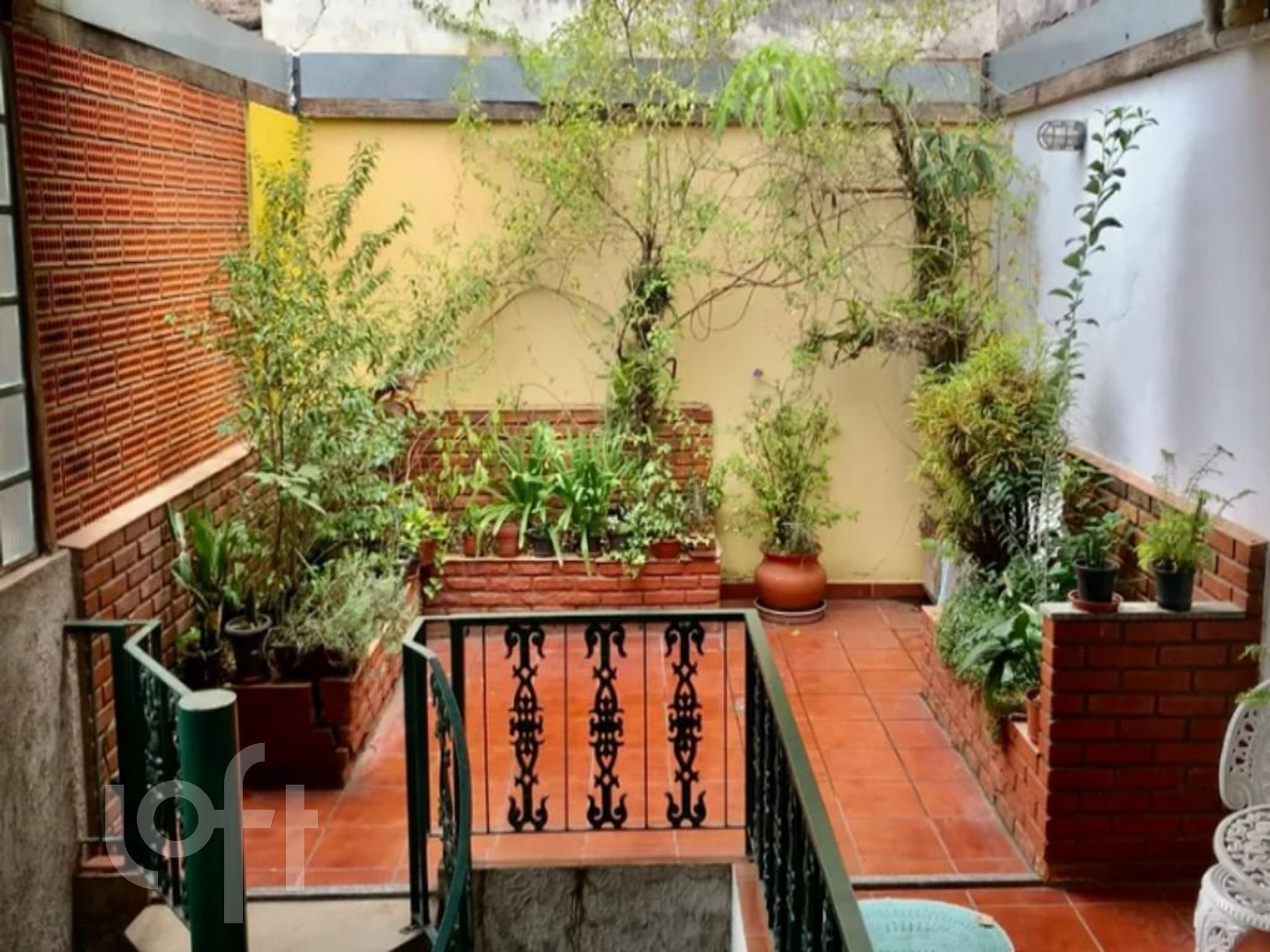 Casa à venda com 3 quartos, 160m² - Foto 1