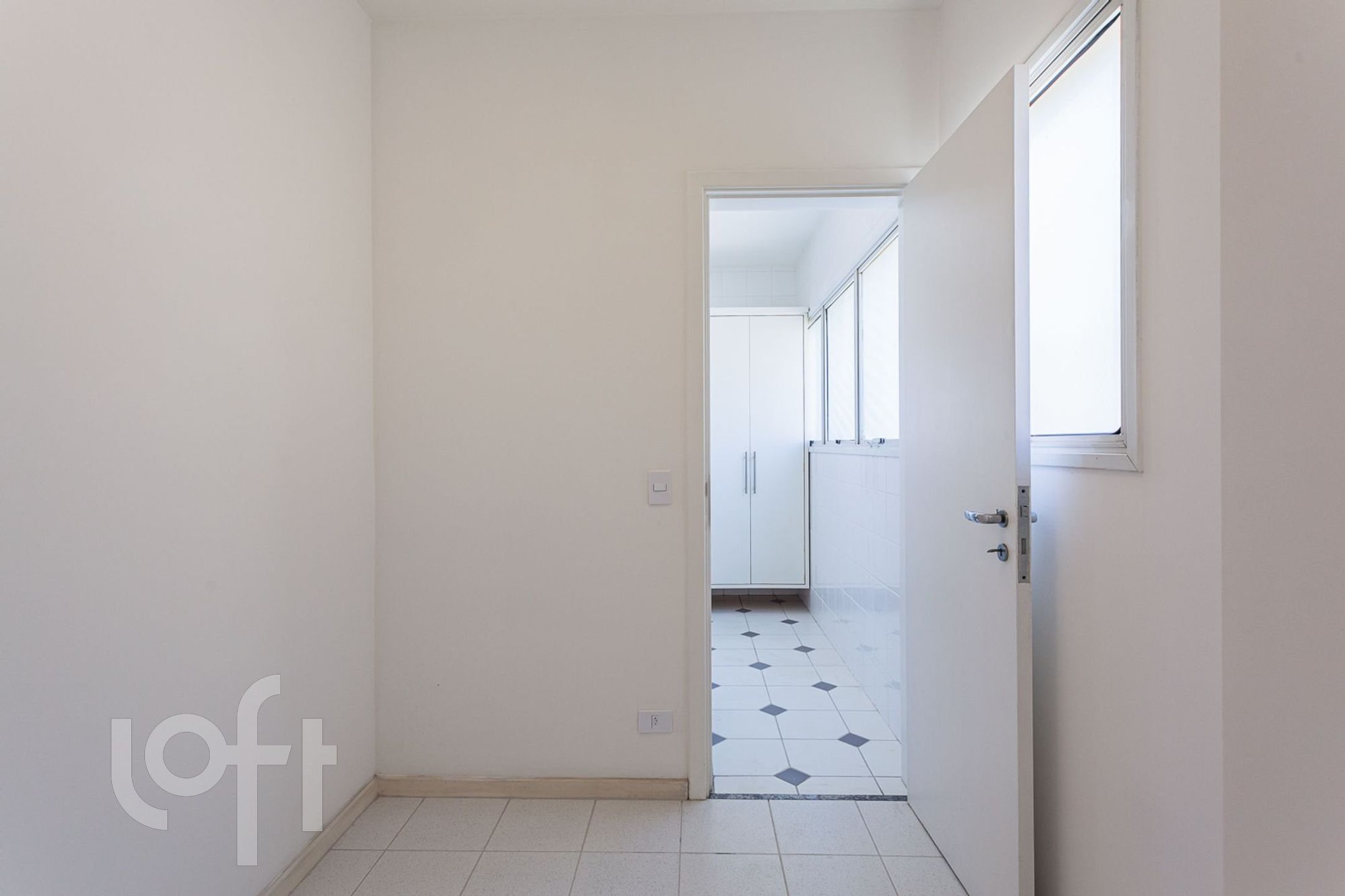 Apartamento à venda com 3 quartos, 276m² - Foto 3