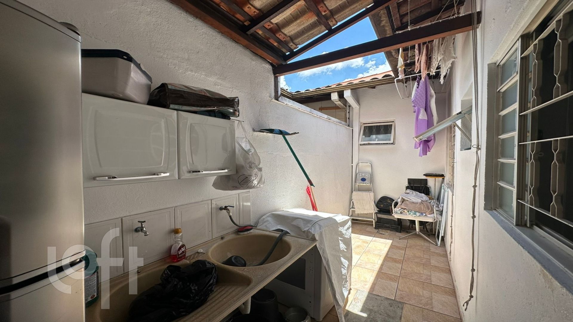 Casa à venda com 3 quartos, 62m² - Foto 8