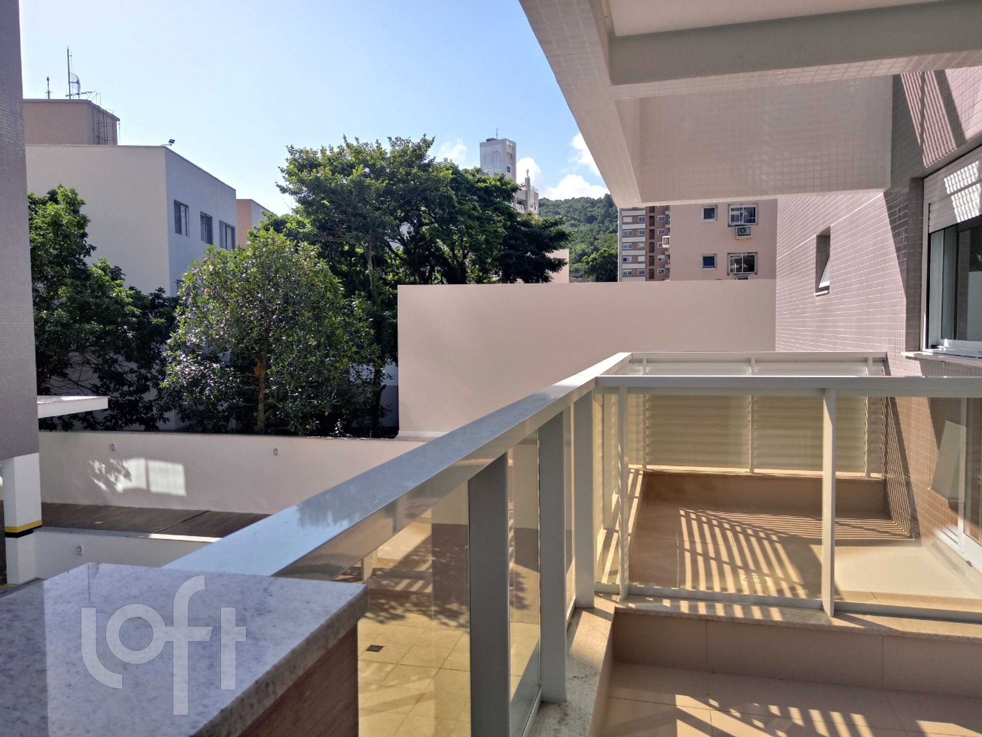 Apartamentos com 76m², 2 quartos, 2 suítes, 1 garagem, no bairro Itacorubi em Florianópolis