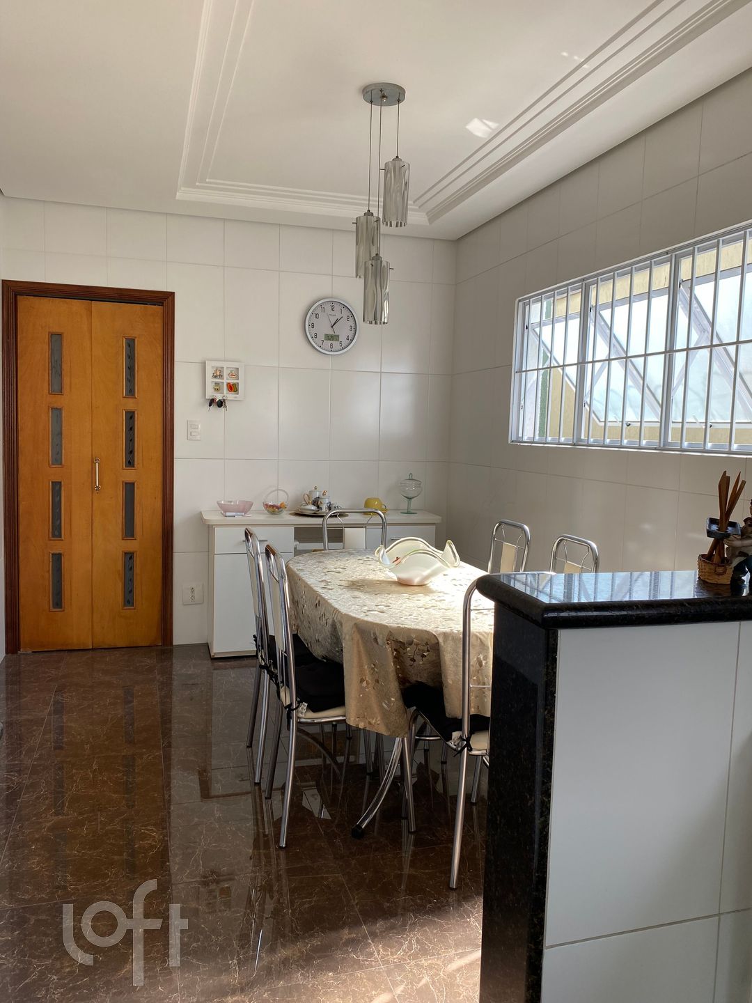 Casa à venda com 4 quartos, 250m² - Foto 3