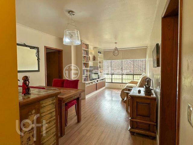Apartamento com 102m², 3 dormitórios, 1 suíte, 1 vaga, Rio Branco em Porto Alegre
