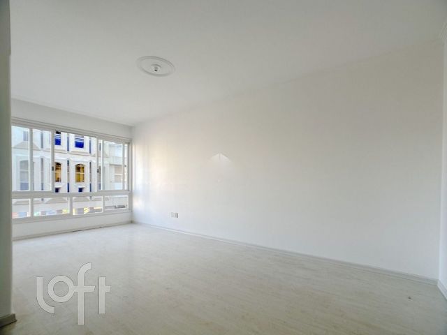 Apartamento com 97m², 3 dormitórios, 1 vaga, Menino Deus em Porto Alegre