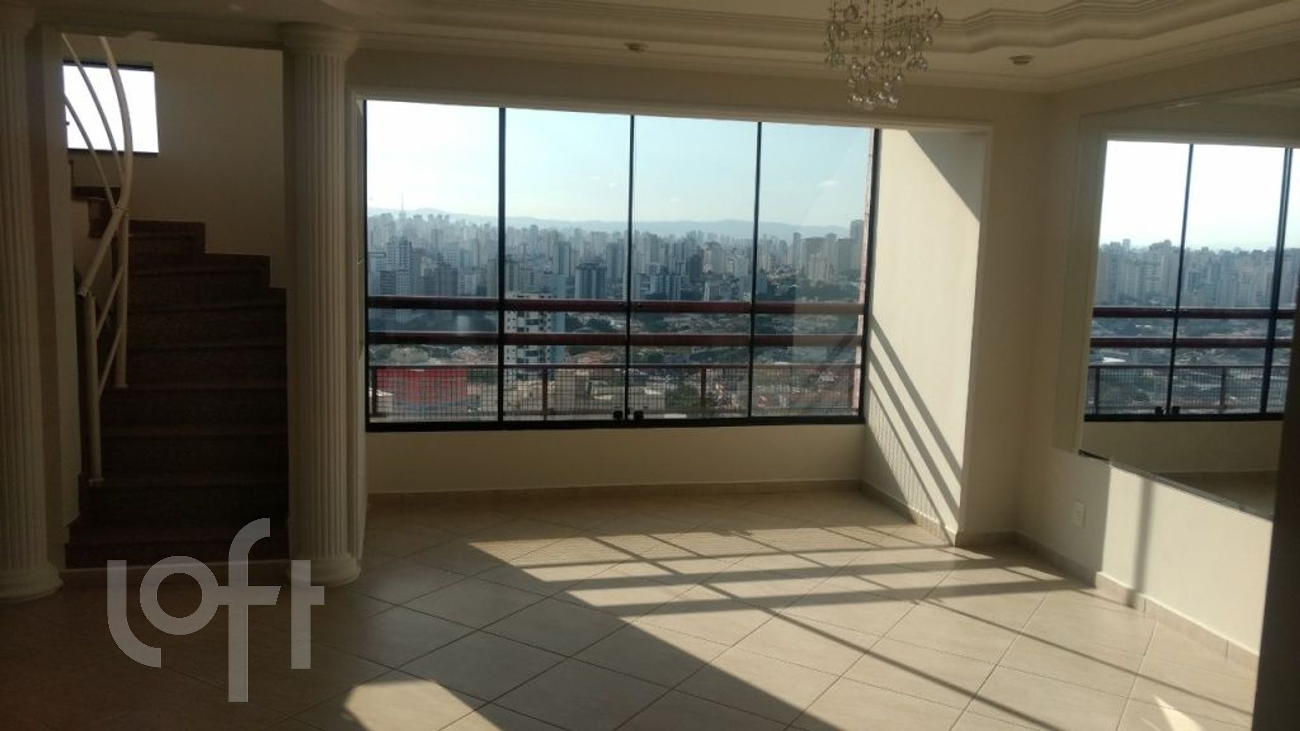 Apartamento à venda com 4 quartos, 250m² - Foto 2