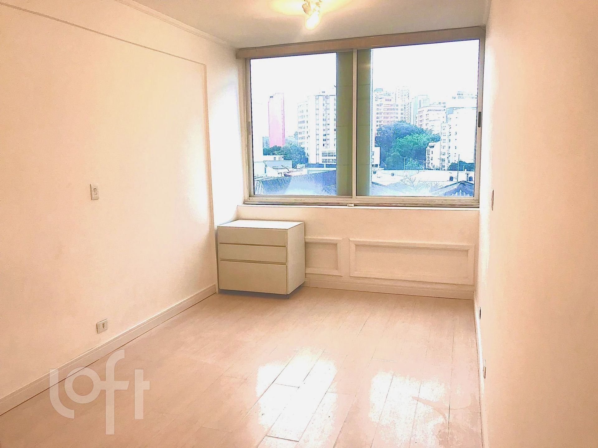 Apartamento à venda com 1 quarto, 37m² - Foto 1