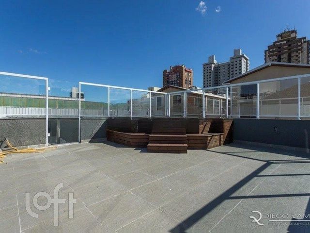 Apartamento com 82m², 2 dormitórios, 2 suítes, Menino Deus em Porto Alegre