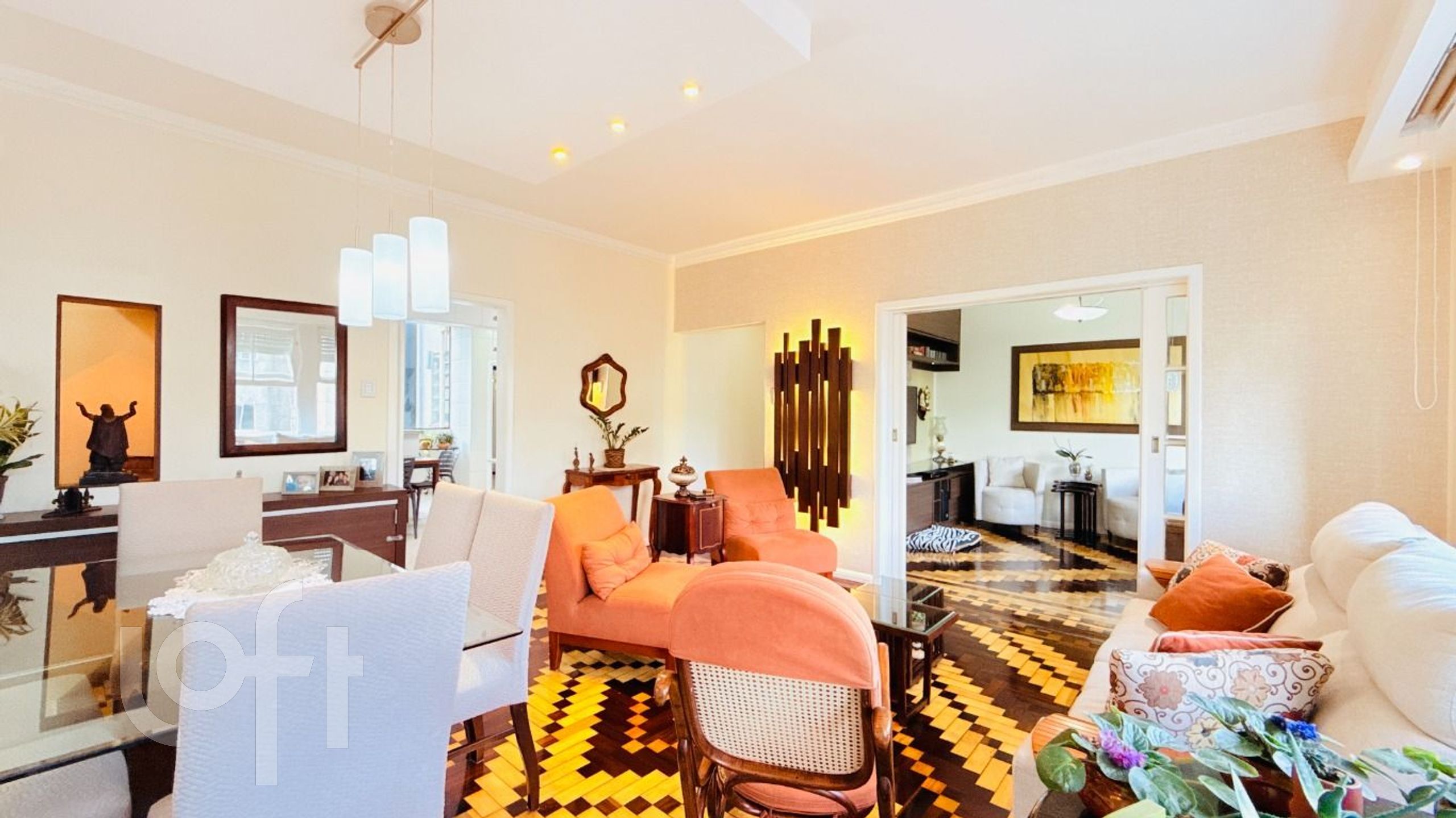 Apartamento com 170m², 3 dormitórios, 1 suíte, 2 vagas, Rio Branco em Porto Alegre