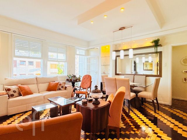 Apartamento com 170m², 3 dormitórios, 1 suíte, 2 vagas, Rio Branco em Porto Alegre