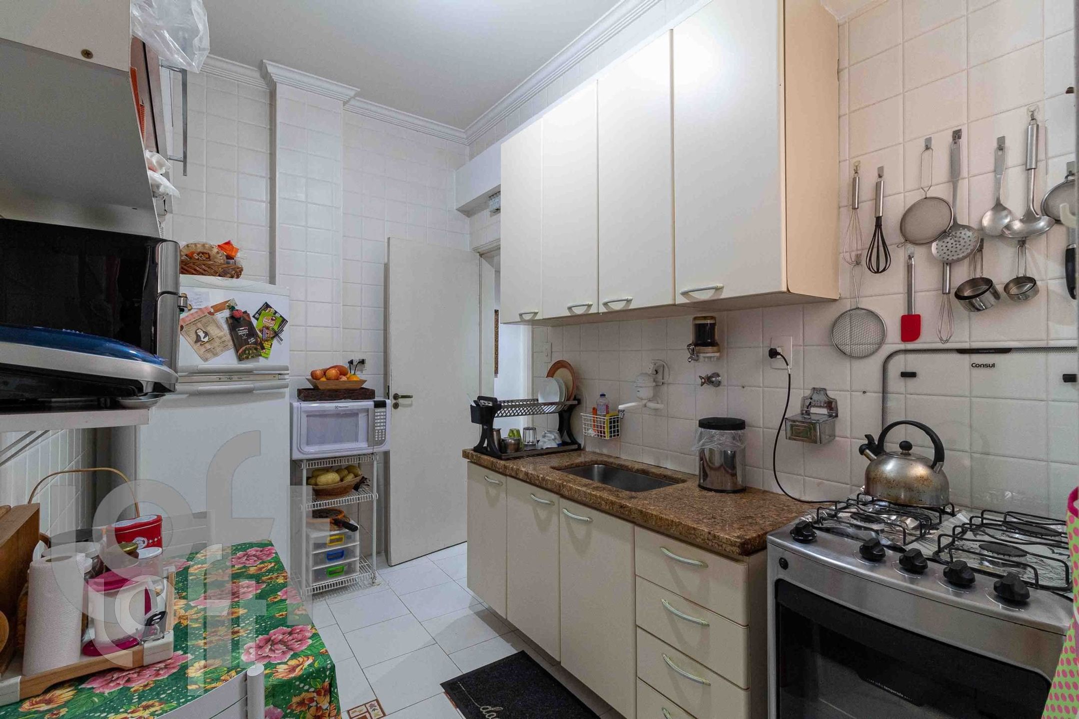 Apartamento à venda com 2 quartos, 100m² - Foto 18